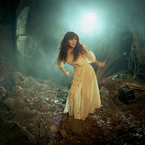 Bestand:Katebush foto kleur.jpg