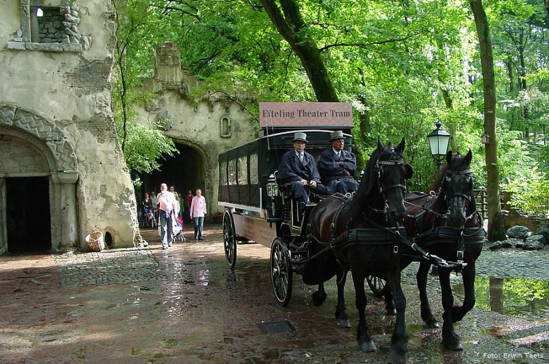 Bestand:Theatertram.jpg