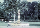 <a href="/lemma/Sint_Nicolaasfontein" title="Sint Nicolaasfontein">Sint Nicolaasfontein</a> in <span class="redlink">1981</span>