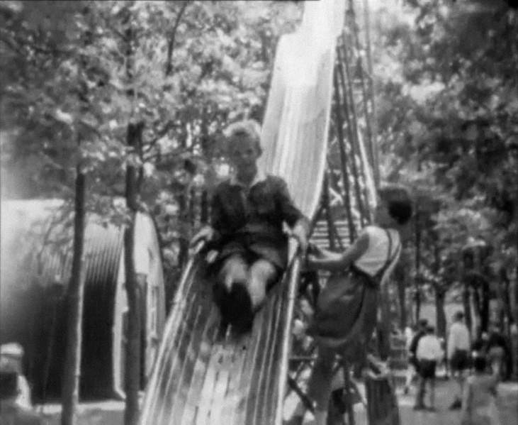 Bestand:Nissenhutspeeltuin1960.jpg