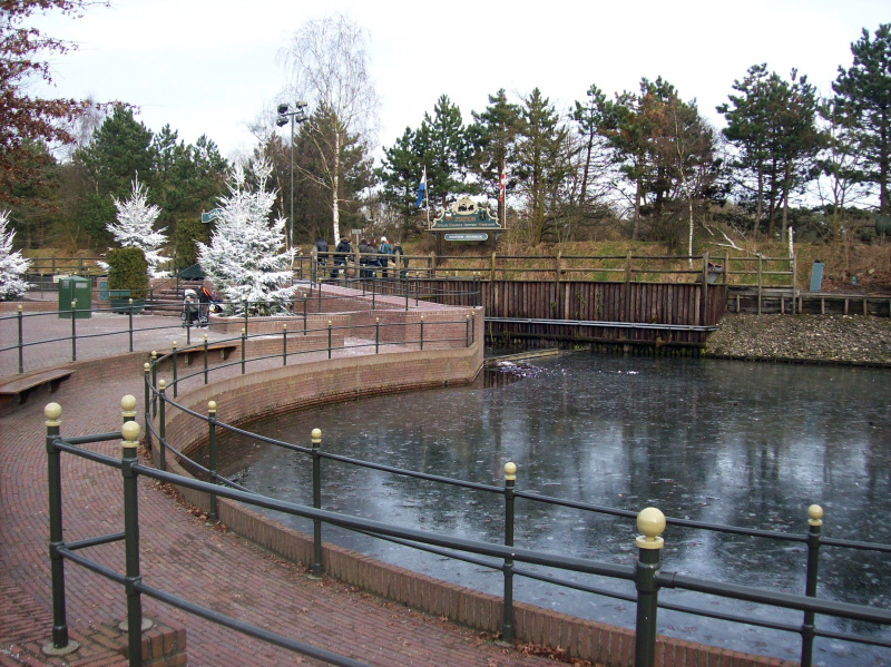 Bestand:StationRuigrijk01-2009.jpg