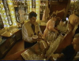 <a href="/lemma/Carrousel_Bar" title="Carrousel Bar">Carrousel Bar</a> begin jaren negentig, vermoedelijk 1992 of 1993 vanwege bedrijfskleding 