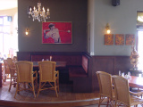 Hoekje met tafeltjes in golfparkrestaurant <a href="/lemma/Fore!Seasons" title="Fore!Seasons">Fore!Seasons</a> in 2003 - Foto: collectie WWCW