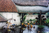 <a href="/lemma/Lal%27s_Brouwhuys" title="Lal&#039;s Brouwhuys">Lal&#039;s Brouwhuys</a> met buitenleven in juni <span class="redlink">1995</span>