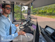 Chauffeur <a href="/lemma/Lijn_7" title="Lijn 7">Lijn 7</a> in zelfrijdende bus.