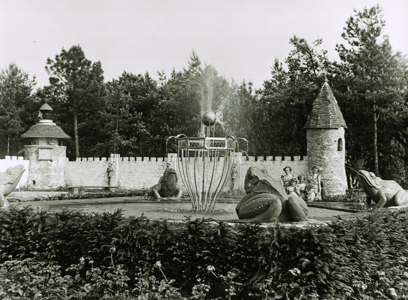 Bestand:50erjarenkikkerkoning.jpg
