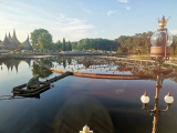 Uitzicht op de fonteinen vanuit de besturingskamer van <a href="/lemma/Aquanura" title="Aquanura">Aquanura</a>, 2022