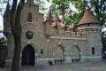 Kasteel van de Stiefmoeder van <a href="/lemma/Sneeuwwitje" title="Sneeuwwitje">Sneeuwwitje</a>, vlak na opening gefotografeerd, vermoedelijk <a href="/lemma/1999" title="1999">1999</a> of <a href="/lemma/2000" title="2000">2000</a>