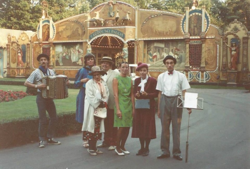 Bestand:Zanggroepje 1992.jpg