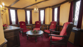 <a href="/lemma/Doornroosje-suite" title="Doornroosje-suite">Doornroosje-suite</a> in het <a href="/lemma/Efteling_Hotel" title="Efteling Hotel">Efteling Hotel</a>