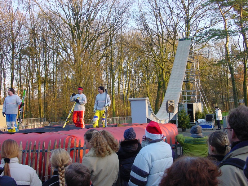 Bestand:Stunt Ski-Show.jpg