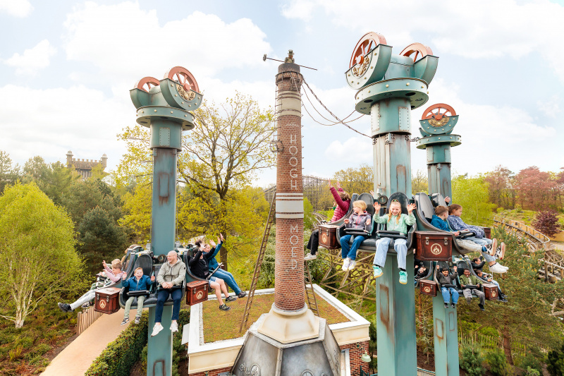 Bestand:Efteling-hooghmoedvrijeval-attractie.jpg