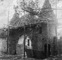 <a href="/lemma/Prinsenpoort" title="Prinsenpoort">Prinsenpoort</a> in aanbouw, 1952