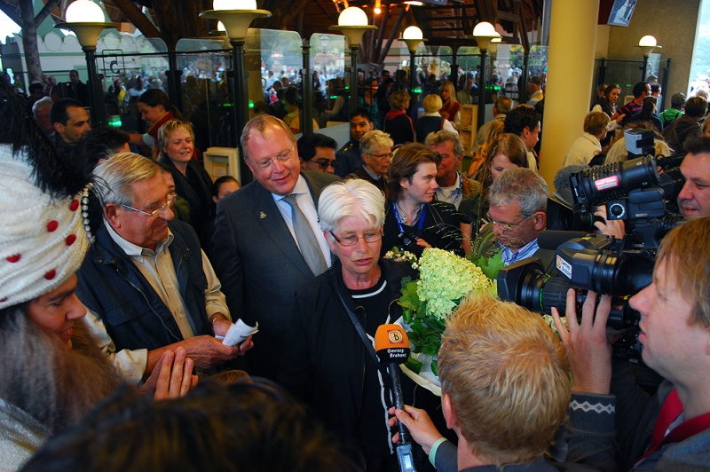 Bestand:Honderdmiljoen.jpg