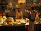 Kaasbuffet op een <a href="/lemma/Marerijkfeest" title="Marerijkfeest">Marerijkfeest</a> (juni <a href="/lemma/2004" title="2004">2004</a>)