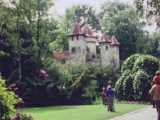 Route naar het kasteel van <a href="/lemma/Doornroosje" title="Doornroosje">Doornroosje</a> in <a href="/lemma/1981" title="1981">1981</a>