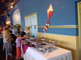 Kinderbuffet in de Wolkenvaarder (Panoramazaal) in 2002 - Foto: collectie WWCW