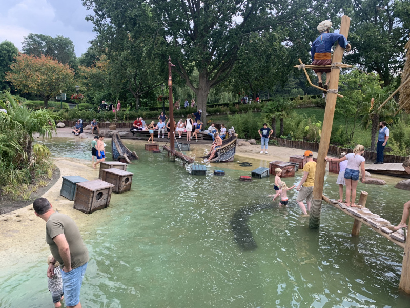 Bestand:Archi-water-boot-strand.jpg
