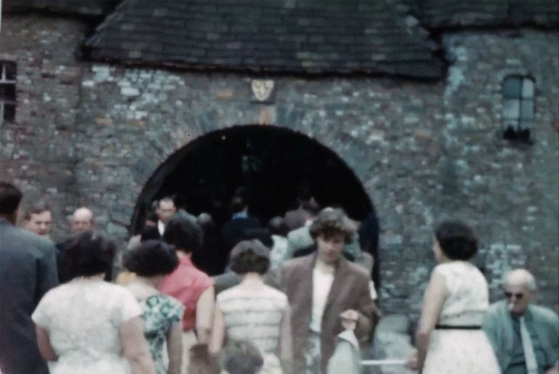 Bestand:Prinsenpoort-drukte-1960.jpg