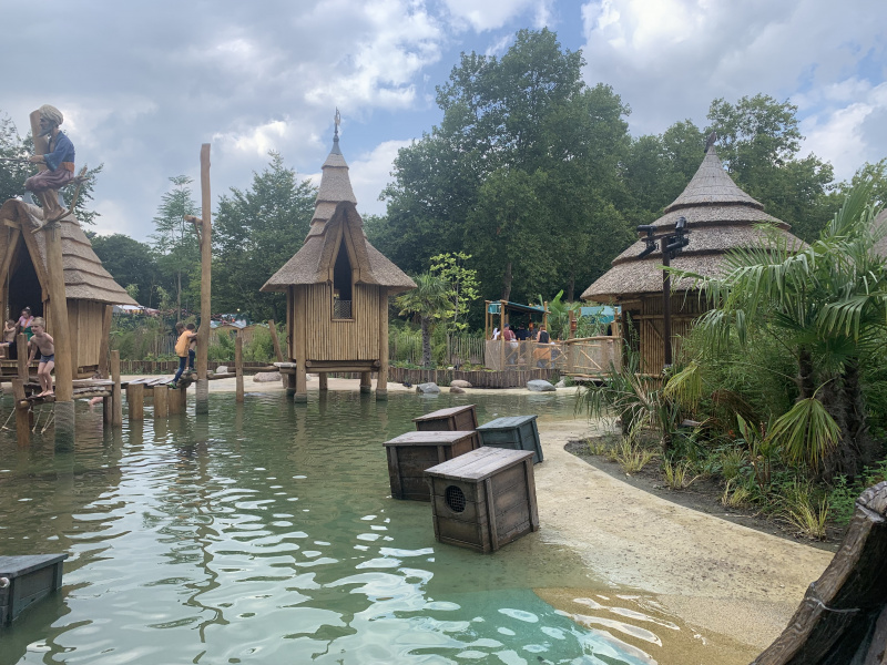 Bestand:Archi-kisten-water.jpg