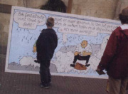 Een uitvergroot strippaneel op locatie in het park tijdens het Suske en Wiske-weekend, 2003