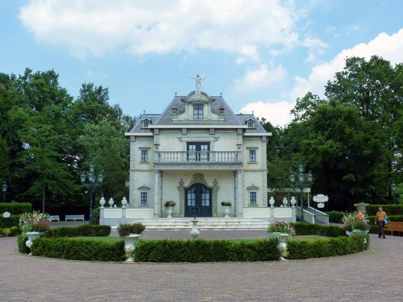 Bestand:Villa Volta vooraanzicht.jpg