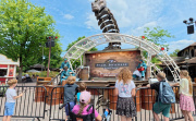 <a href="/lemma/Python_Pietje_Presenteert:_The_Steelcrew" title="Python Pietje Presenteert: The Steelcrew">Python Pietje Presenteert: The Steelcrew</a>