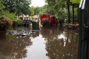 BHV&#039;ers en materieel bij wateroverlast bij het <a href="/lemma/Poffertje" class="mw-redirect" title="Poffertje">Poffertje</a>, 28 juli 2014.