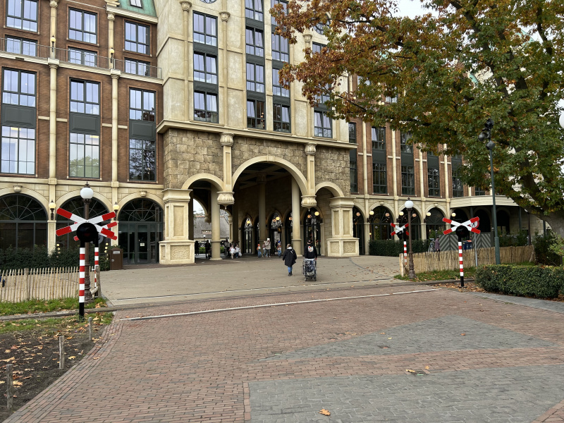 Bestand:Overweg-arcade.jpeg