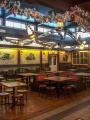 Interieur van de <a href="/lemma/De_Likkebaerd_(1984-2009)" title="De Likkebaerd (1984-2009)">Likkebaerd</a> vlak voor de sloop, januari<span class="redlink">2009</span>
