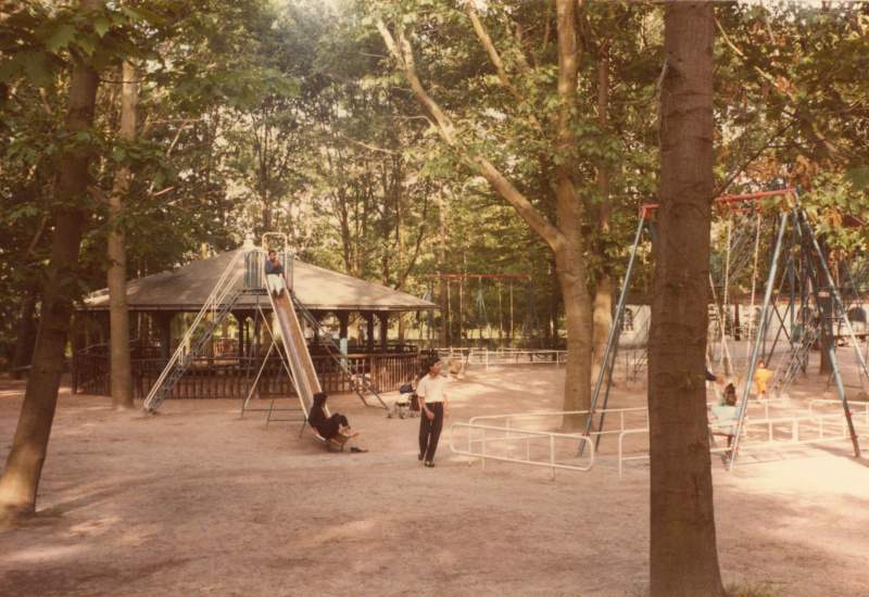 Bestand:Speeltuin ponymanege.jpg