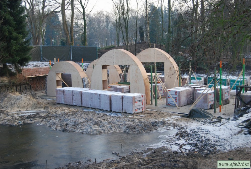 Bestand:Steenenbrugbouw.jpeg