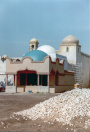 Exterieur, 06-1985. De Bazaar in de basiskleuren van het gebouw.