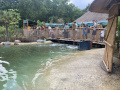 <a href="/lemma/Archipel" title="Archipel">Archipel</a>, water loopt naar brug wachtrij <a href="/lemma/Sirocco" title="Sirocco">Sirocco</a>