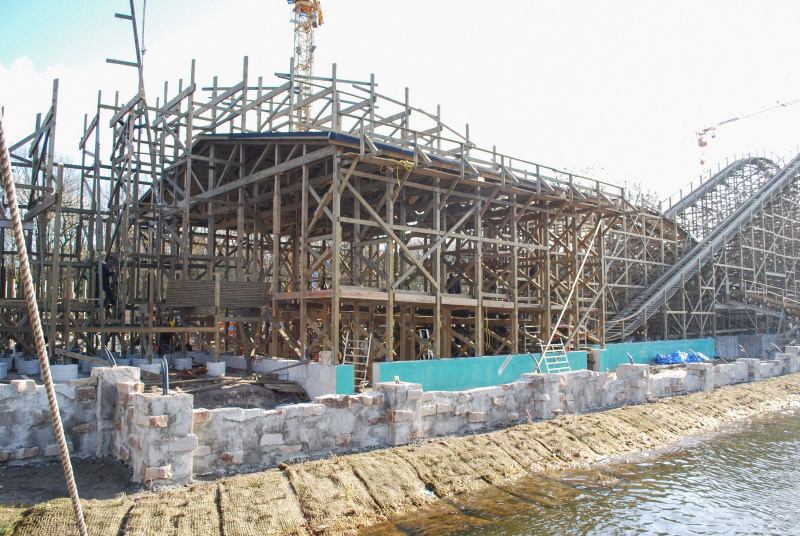 Bestand:Jedd-station-bouw-april2010.jpg