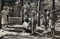 Een <a href="/lemma/Rolton" title="Rolton">rolton</a> in de <a href="/lemma/Speeltuin" title="Speeltuin">Speeltuin</a> in de vroege jaren 50 - ansicht - Collectie WWCW