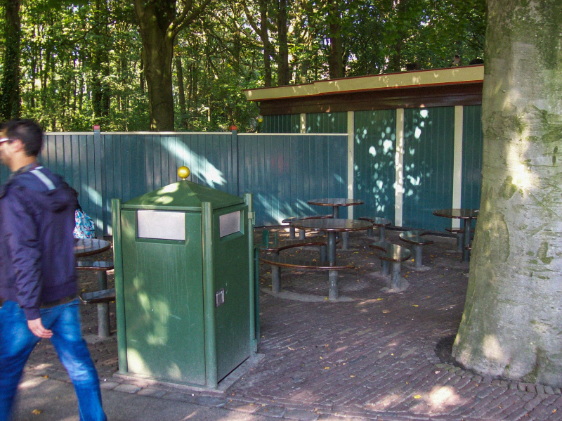 Bestand:Seylendfregat-terras-poort-sept08.jpg