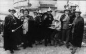 <a href="/lemma/Convent_der_Grootlurkers" title="Convent der Grootlurkers">Convent der Grootlurkers</a> voor het <a href="/lemma/Lurk_en_Limoenhuys" title="Lurk en Limoenhuys">Lurk en Limoenhuys</a>, 1991