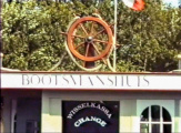 <a href="/lemma/Bootmanshuis" title="Bootmanshuis">Bootmanshuis</a> bij de <a href="/lemma/Radiografisch_Bestuurbare_Bootjes" title="Radiografisch Bestuurbare Bootjes">Radiografisch Bestuurbare Bootjes</a> in <span class="redlink">1988</span>