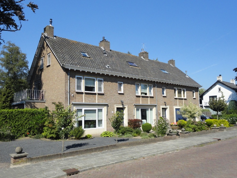 Bestand:Dienstwoningen irenestr.jpg