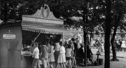 Stationsrestauratie &quot;De Soete Inval&quot;. Scan Het Sprookje van de Efteling.