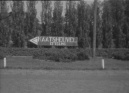 Grote <a href="/lemma/Wegwijzer" title="Wegwijzer">wegwijzer</a> naar &#039;Kaatsheuvel - Efteling&#039;, vermoedelijk in een buurdorp in <a href="/lemma/1955" title="1955">1955</a>
