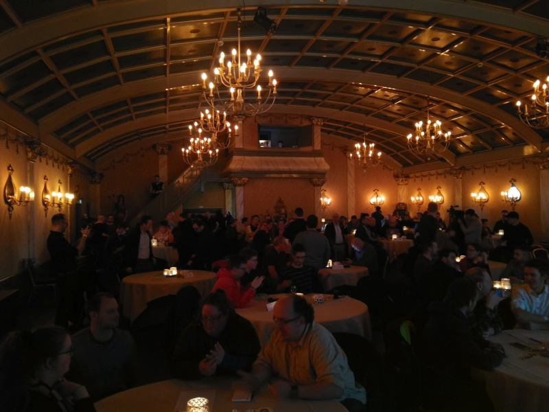 Bestand:Pubquiz2020-zaal.jpg