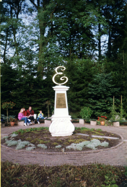 Bestand:Gedenkteken1992-2.jpg