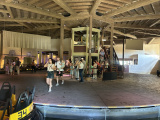 Stationshal <a href="/lemma/Pira%C3%B1a" title="Piraña">Piraña</a>: instappen maar!