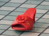 Een <a href="/lemma/De_Rode_Schoentjes" title="De Rode Schoentjes">Rood Schoentje</a>. {{Intern|Foto: Jos, 2010}}