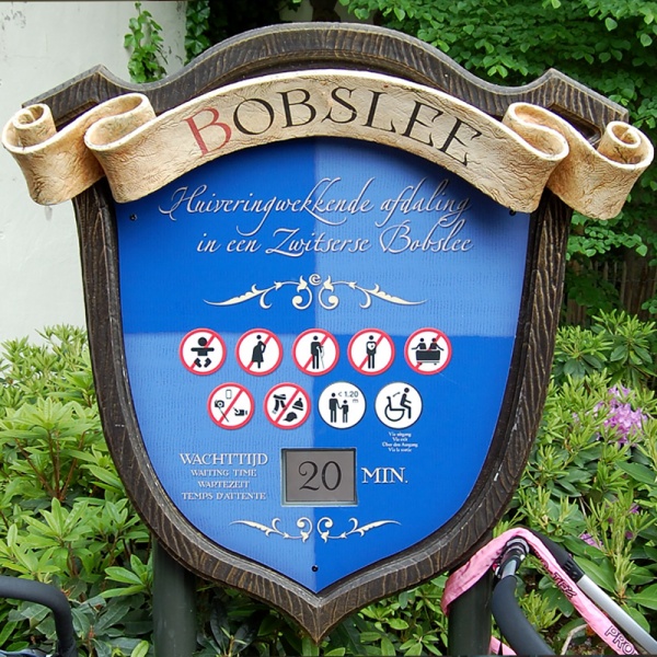 Bestand:AIB Bobslee.jpg