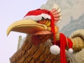 Vogel Rok heeft een kerstmuts opgekregen ter gelegenheid van de <a href="/lemma/Winter_Efteling" title="Winter Efteling">Winter Efteling</a>, 20 januari 2003.