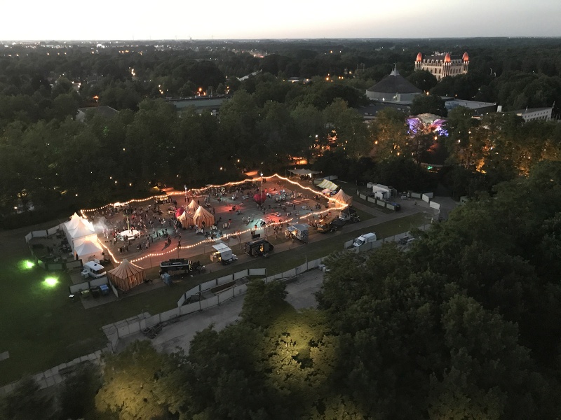 Bestand:Midsummer17 picknickweide.jpg