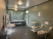 Interieur <a href="/lemma/Changing_Places_Toilet" title="Changing Places Toilet">Changing Places Toilet</a>